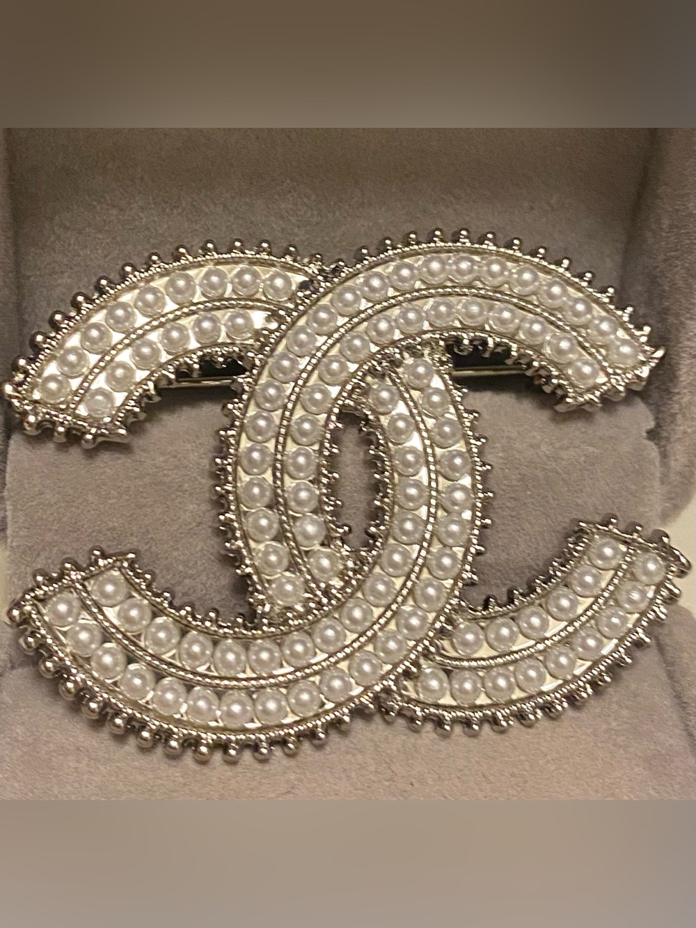 Fashion Jewelry Pearl-Embellished Silver -Tone Interlocking C-C-Luxury Brooch
